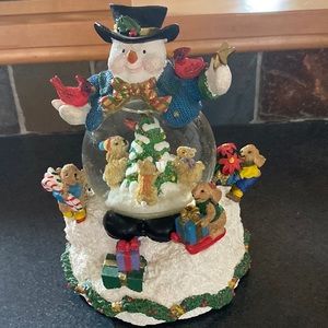 Avon snowman musical snow globe
